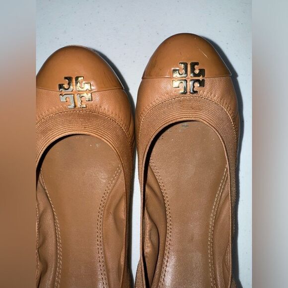 Tory Burch Camel Classic Ballet Flats sz 8 - Picture 1 of 5